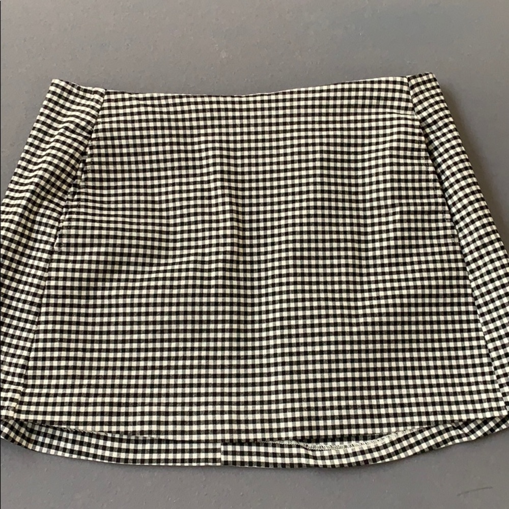 urban outfitters gingham skirt